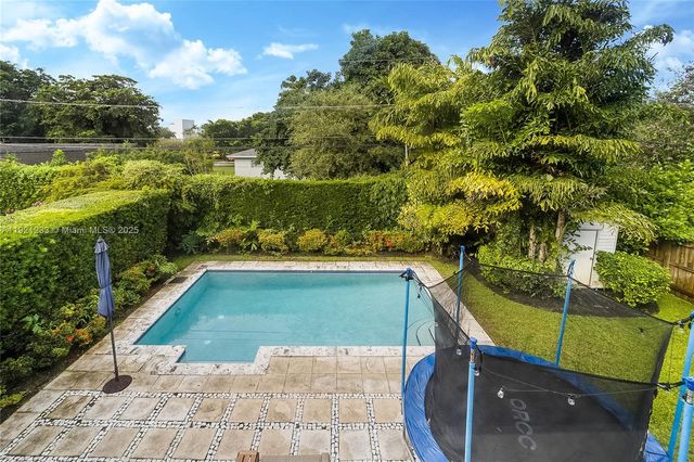 10670 SW 77th Ave 10670, Pinecrest, FL 33156