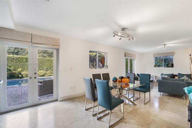 10670 SW 77th Ave 10670, Pinecrest, FL 33156