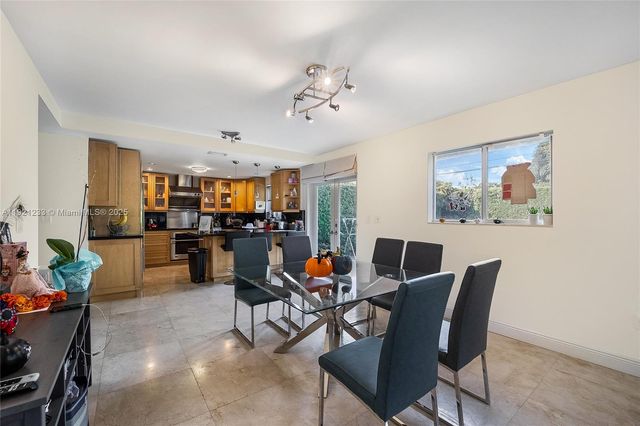 10670 SW 77th Ave 10670, Pinecrest, FL 33156