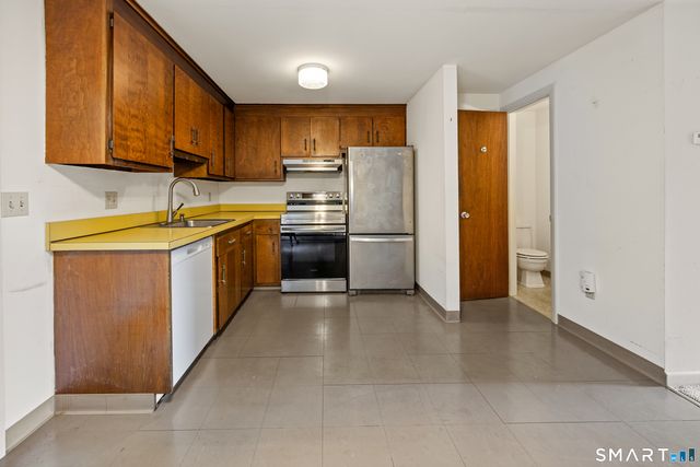 1581 Meriden Waterbury Turnpike 6, Southington, CT 06489
