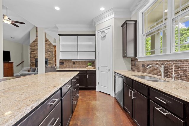 3946D Hickory Ridge Rd, Lebanon, TN 37087