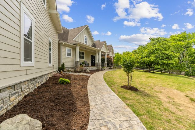 3946D Hickory Ridge Rd, Lebanon, TN 37087