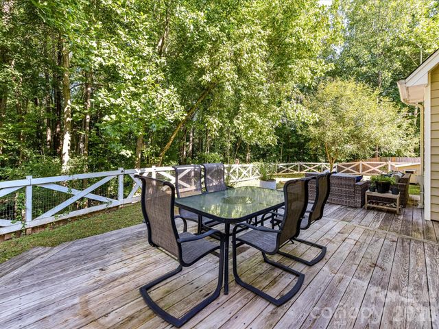 150 W Cavendish Drive, Mooresville, NC 28115