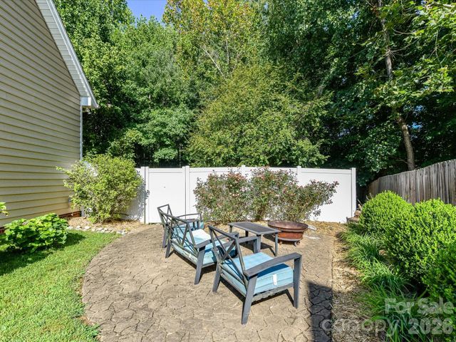 150 W Cavendish Drive, Mooresville, NC 28115