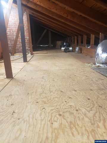 855 SE Clay St, Albany, OR 97322