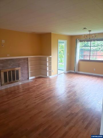 855 SE Clay St, Albany, OR 97322