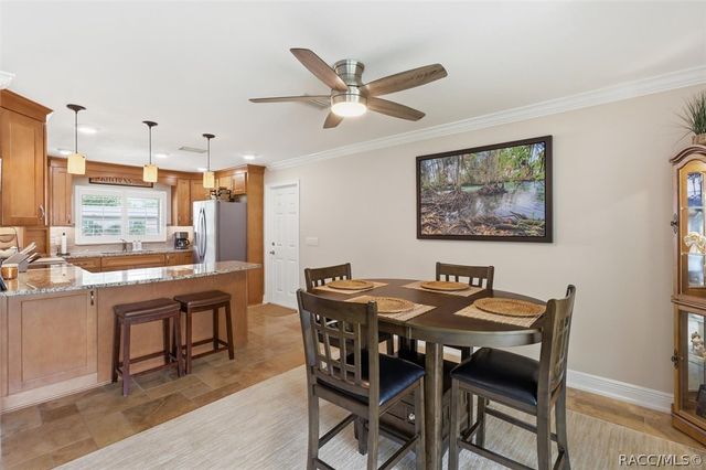 1302 SE Paradise Avenue, Crystal River, FL 34429