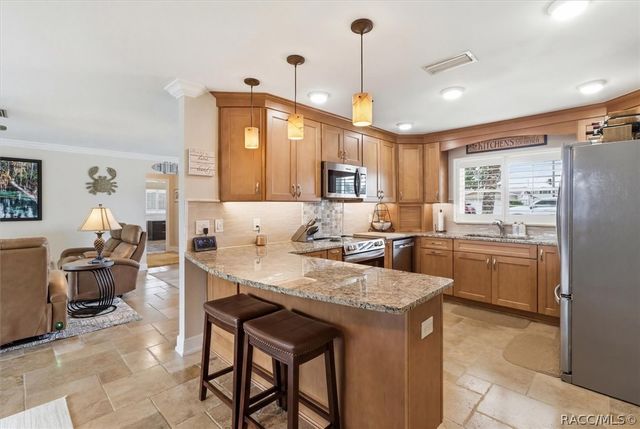 1302 SE Paradise Avenue, Crystal River, FL 34429