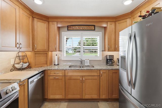 1302 SE Paradise Avenue, Crystal River, FL 34429