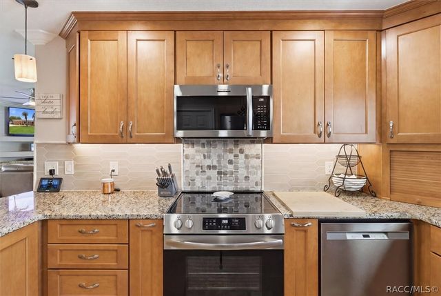 1302 SE Paradise Avenue, Crystal River, FL 34429