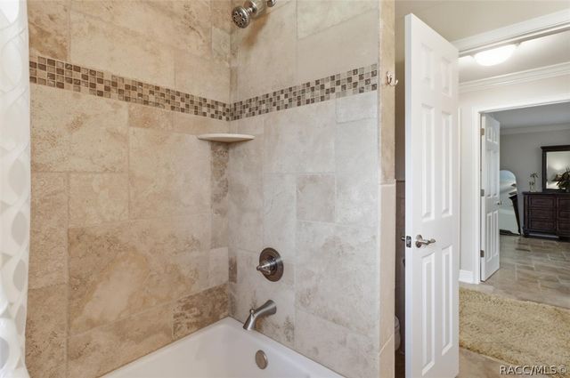 1302 SE Paradise Avenue, Crystal River, FL 34429