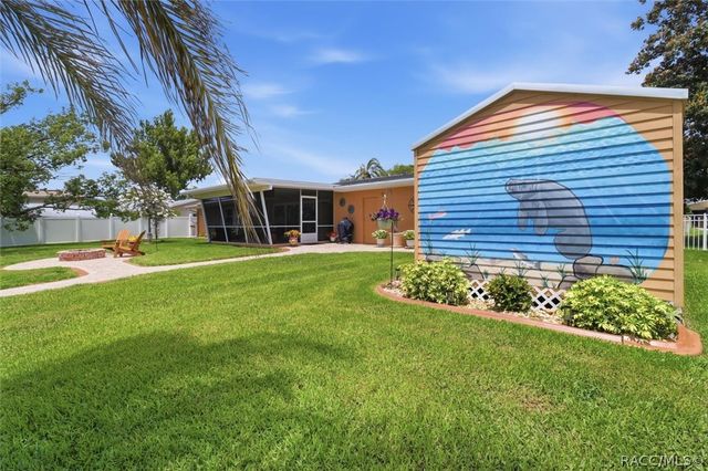 1302 SE Paradise Avenue, Crystal River, FL 34429
