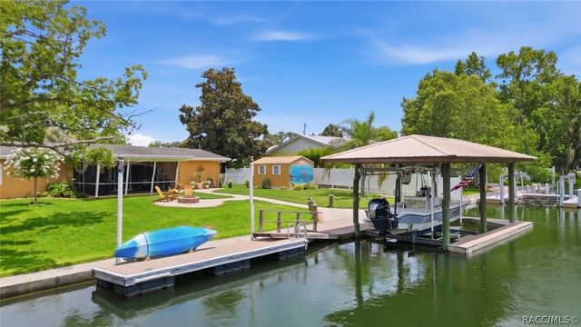 1302 SE Paradise Avenue, Crystal River, FL 34429