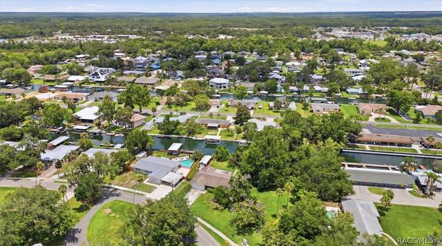 1302 SE Paradise Avenue, Crystal River, FL 34429