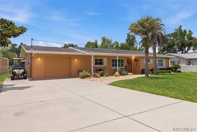 1302 SE Paradise Avenue, Crystal River, FL 34429