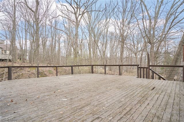 718 Stonecliff Drive, Akron, OH 44313
