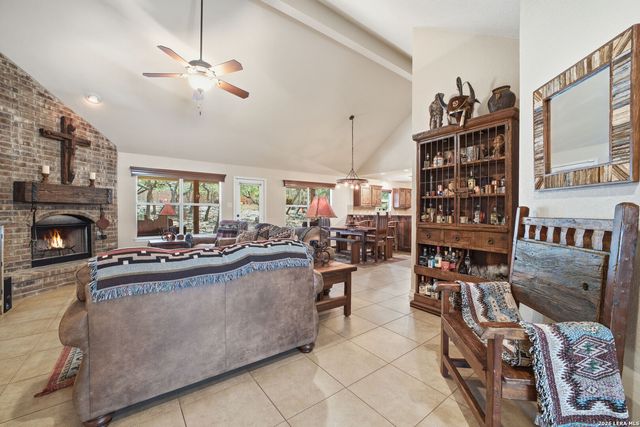 1777 CROSSBOW DR, Canyon Lake, TX 78133