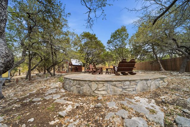 1777 CROSSBOW DR, Canyon Lake, TX 78133