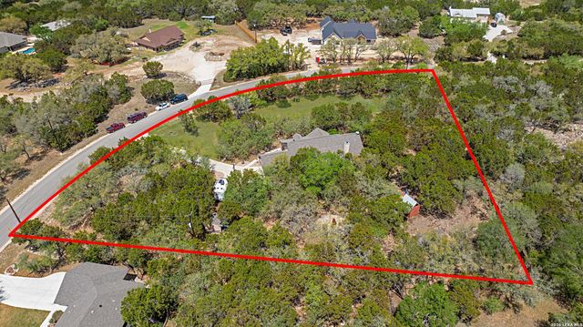 1777 CROSSBOW DR, Canyon Lake, TX 78133