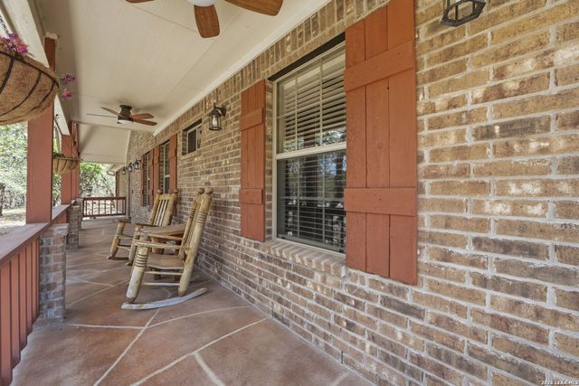 1777 CROSSBOW DR, Canyon Lake, TX 78133
