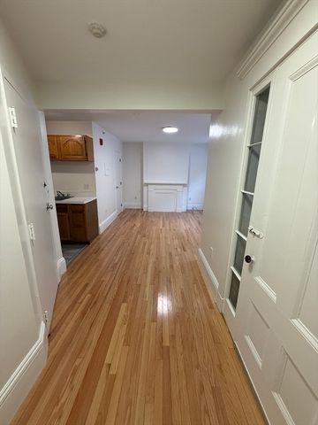 4 Milford St M-01, Boston, MA 02118