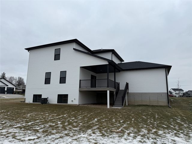 436 Dawson Drive, West Branch, IA 52358