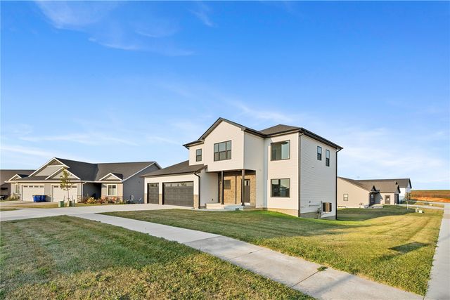 436 Dawson Drive, West Branch, IA 52358