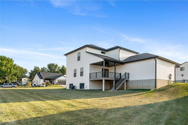 436 Dawson Drive, West Branch, IA 52358
