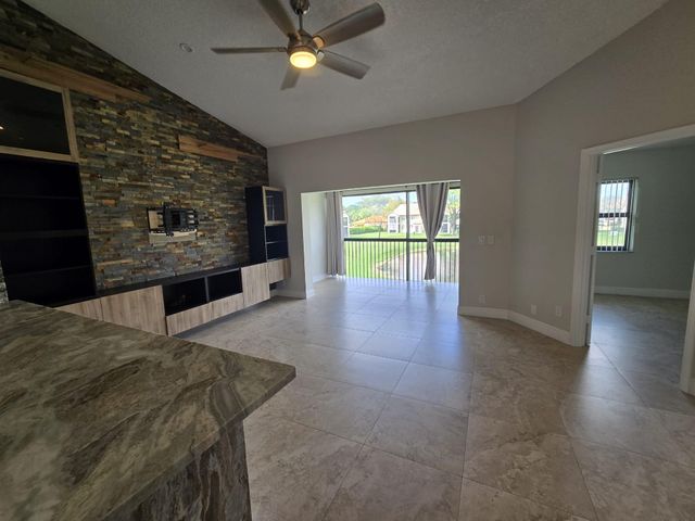 706 Freedom Court 706, Deerfield Beach, FL 33442