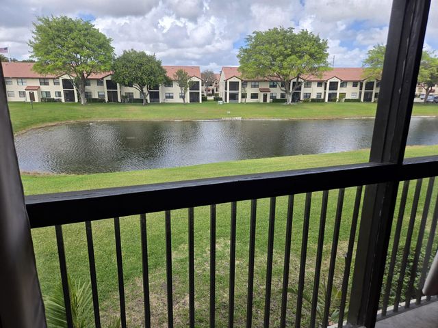 706 Freedom Court 706, Deerfield Beach, FL 33442