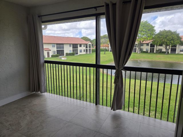 706 Freedom Court 706, Deerfield Beach, FL 33442