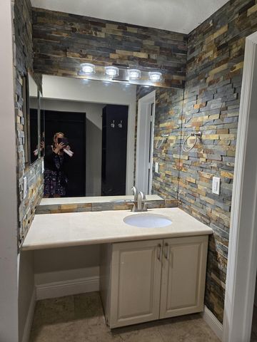 706 Freedom Court 706, Deerfield Beach, FL 33442