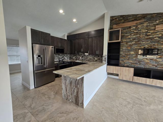 706 Freedom Court 706, Deerfield Beach, FL 33442