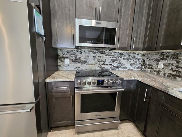 706 Freedom Court 706, Deerfield Beach, FL 33442