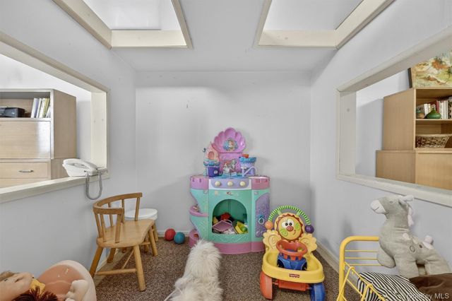 6 Pelham Court, Nanuet, NY 10954