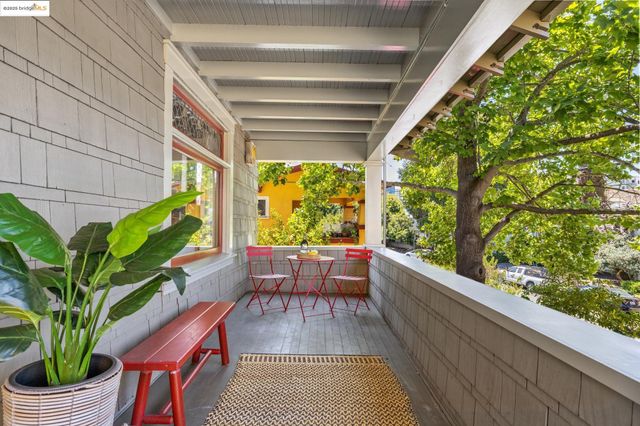 130 Fairmount Ave, Oakland, CA 94611