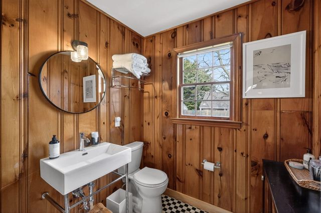 6 Manning Road, Dennis Port, MA 02639