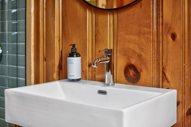 6 Manning Road, Dennis Port, MA 02639