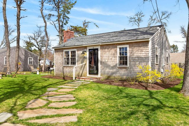 6 Manning Road, Dennis Port, MA 02639