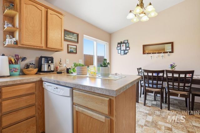 321 W Ave K, Jerome, ID 83338