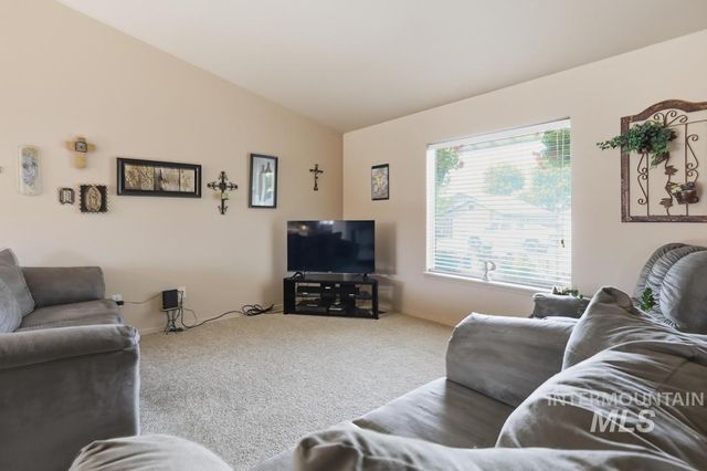 321 W Ave K, Jerome, ID 83338