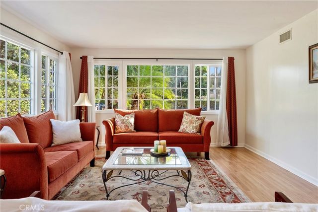 2423 San Pasqual, Pasadena, CA 91107