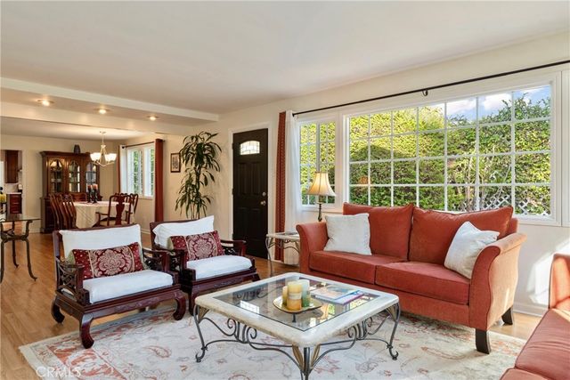 2423 San Pasqual, Pasadena, CA 91107