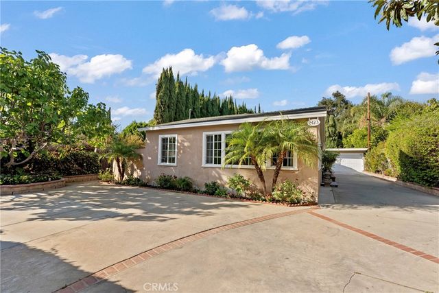 2423 San Pasqual, Pasadena, CA 91107