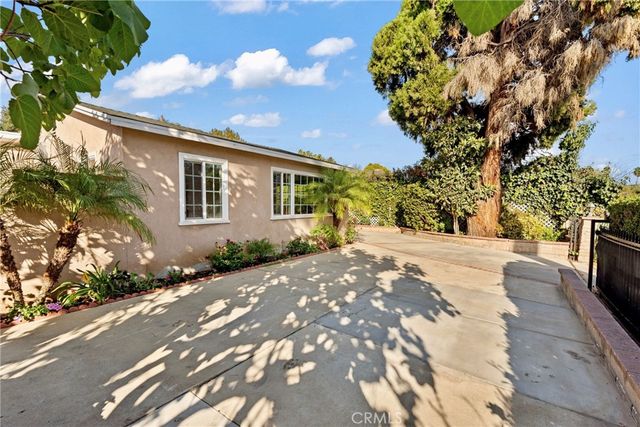 2423 San Pasqual, Pasadena, CA 91107