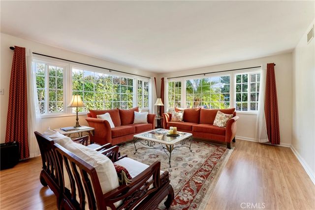 2423 San Pasqual, Pasadena, CA 91107