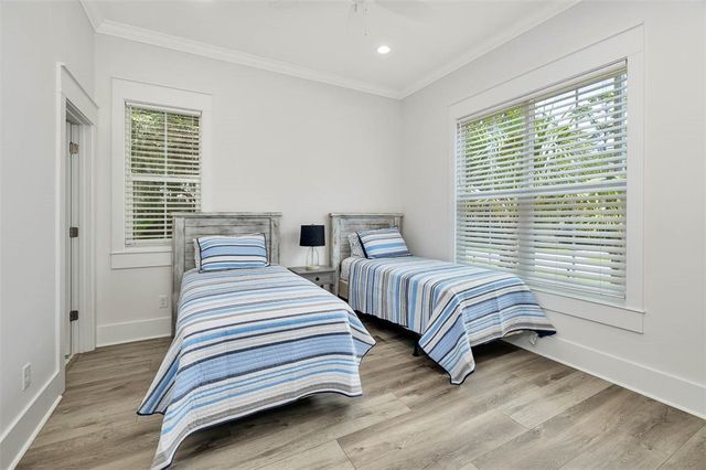 311 Peachtree Street, St Simons Island, GA 31522