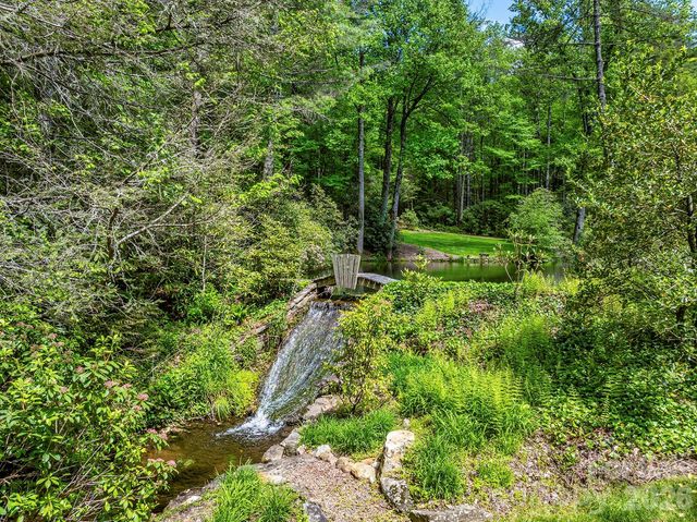 1213 Bull Pen Road, Cashiers, NC 28717
