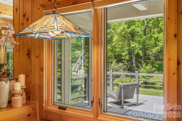1213 Bull Pen Road, Cashiers, NC 28717