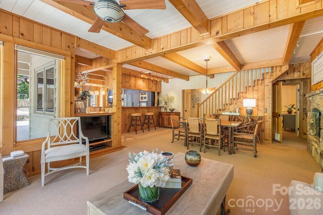 1213 Bull Pen Road, Cashiers, NC 28717